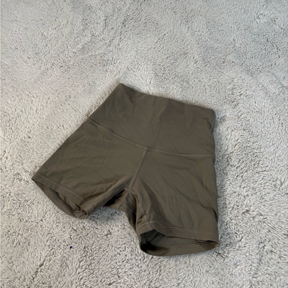 Lululemon High Rise Short 4” - Picture 2 of 7
